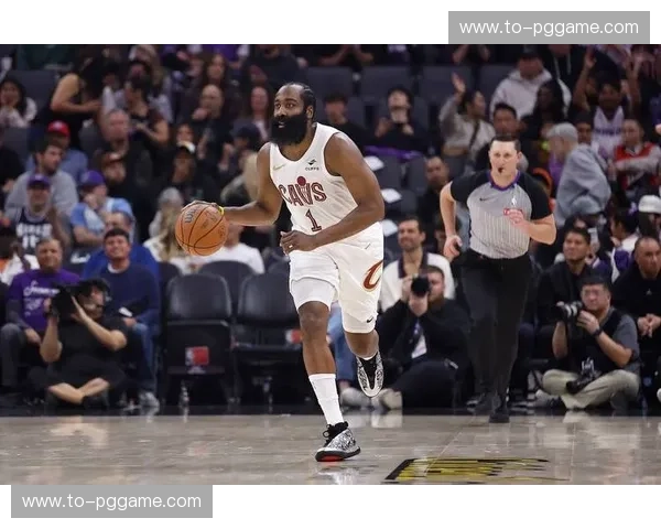 骑士借哈登与阿伦挡拆配合 主场轻松击退国王取三连胜